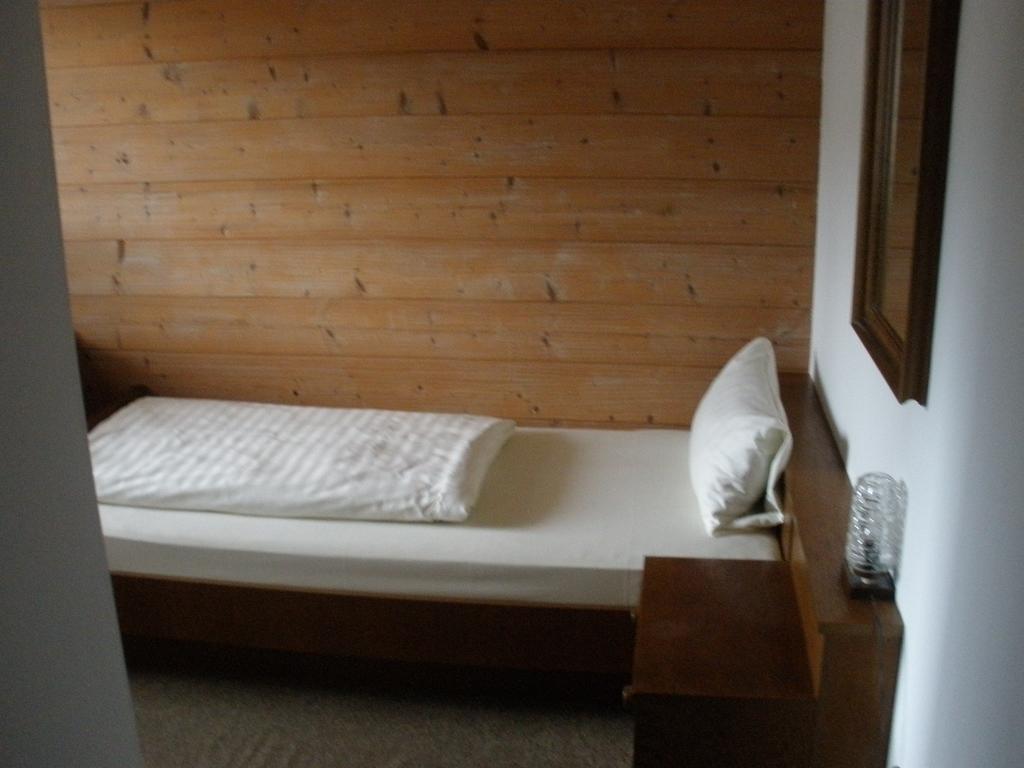 ホテルAlpengasthof Zur Loisach Grossweil 部屋 写真