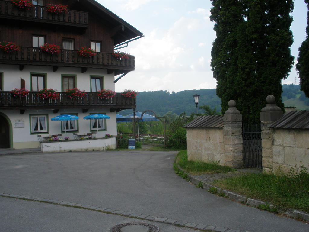 ホテルAlpengasthof Zur Loisach Grossweil エクステリア 写真